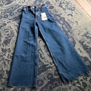 The Marine straight in dark blue